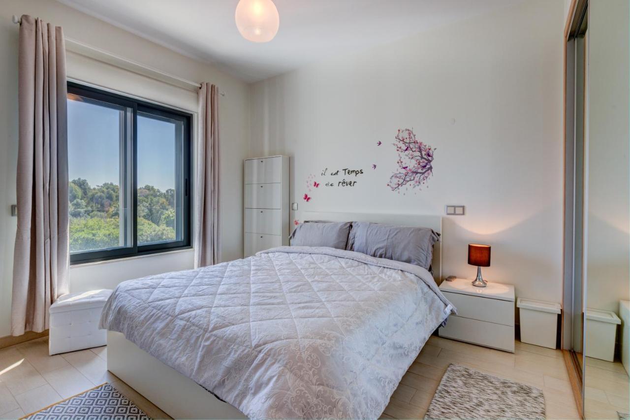 אלבור One Bedroom Apartment In Albur Village 2J מראה חיצוני תמונה